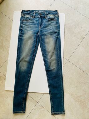 American Eagle Jegging Jeans Womens 4 Super Stretch Skinny Medium Wash 28 x 27